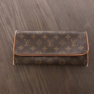 Louis Vuitton Twin Pouchette